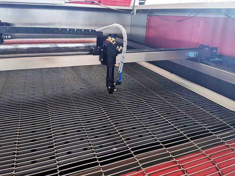 激光織物切割機(jī)真空吸臺(tái) 激光織物切割機(jī)真空吸臺(tái)