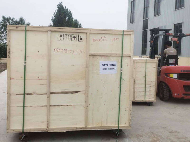 包裝 4x4 數控雕刻機