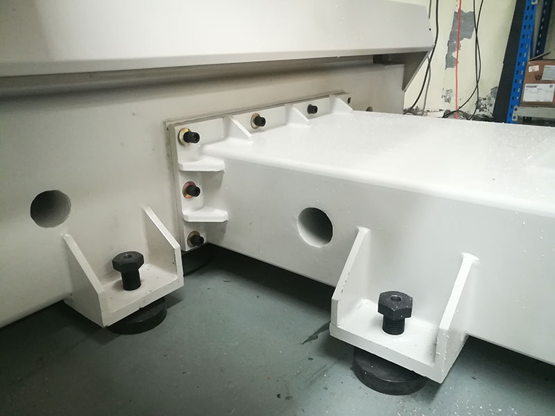 5軸數控機床日本THK直線導軌 5軸數控機床日本THK直線導軌