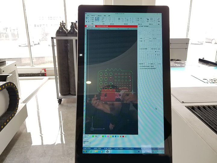 光纖 ＆ CO2 金屬和非金屬混合激光切割機