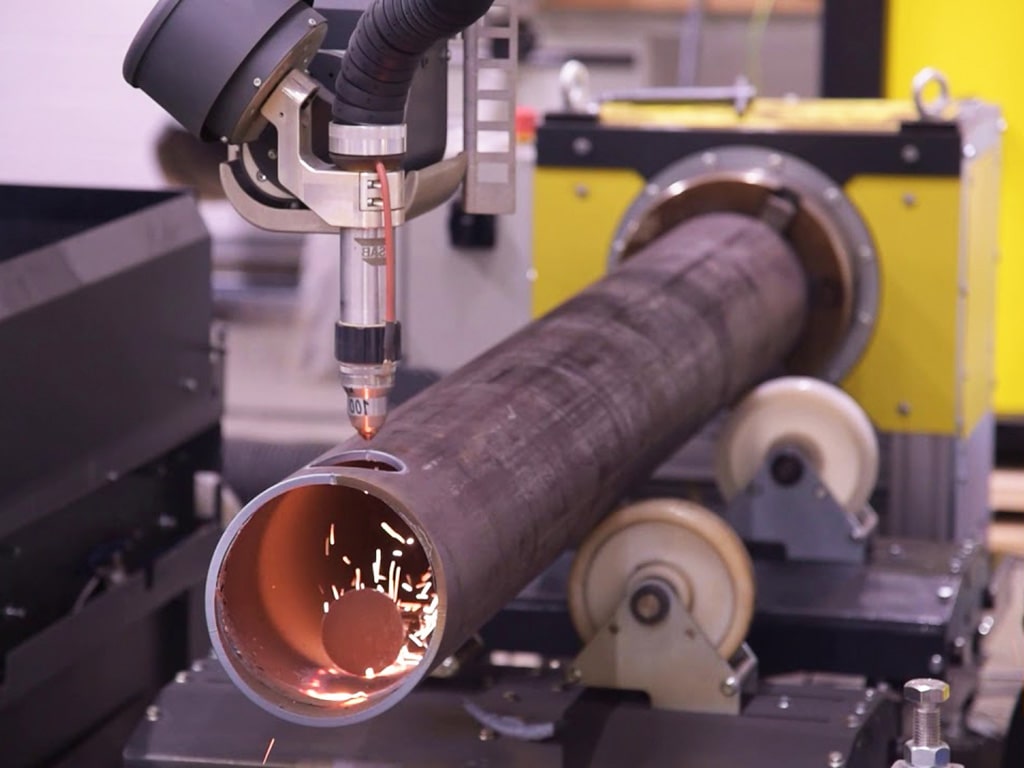 自動等離子切割工作臺切割圓形金屬管