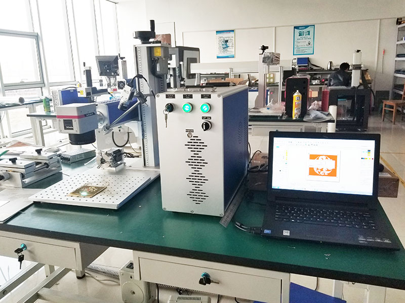 光纖激光金屬雕刻機(jī) 光纖激光金屬雕刻機(jī)