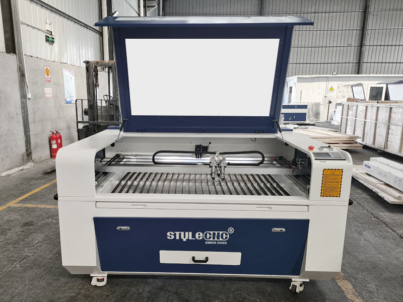 價(jià)格實(shí)惠的激光雕刻機(jī)，適用于皮革、織物、紙張、牛仔褲