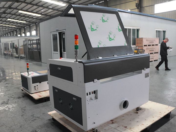 CO2 激光木雕刻機 CO2 激光木雕刻機