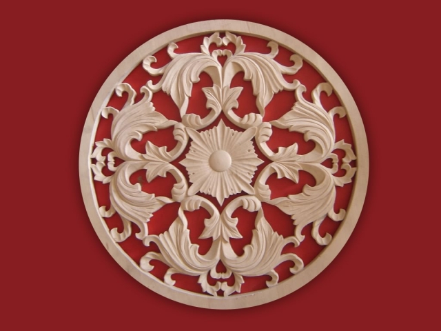 用于木制工藝品空心浮雕的小型數控雕刻機 用于木制工藝品空心浮雕的小型數控雕刻機