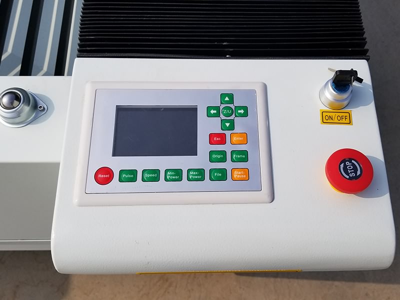 低成本 4x8 CO2 激光切割機 300W 待售