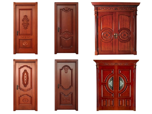 用于家門制作項(xiàng)目的數(shù)控雕刻機(jī) 用于家門制作項(xiàng)目的數(shù)控雕刻機(jī)