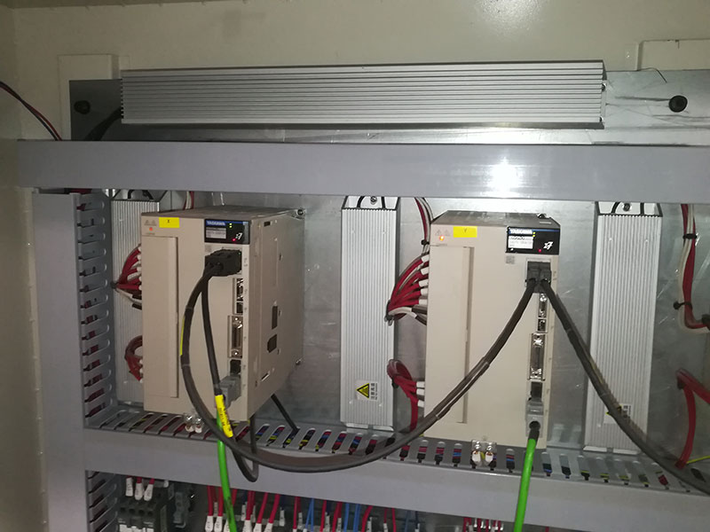 安川伺服驅動器 安川伺服驅動器