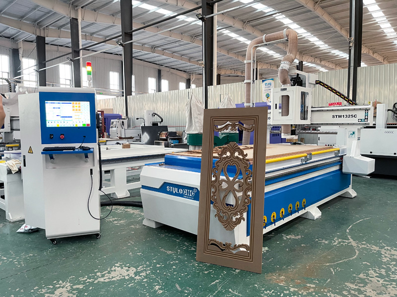 4x8 用于櫥柜門(mén)制造的數(shù)控雕刻機(jī) 4x8 用于櫥柜門(mén)制造的數(shù)控雕刻機(jī)