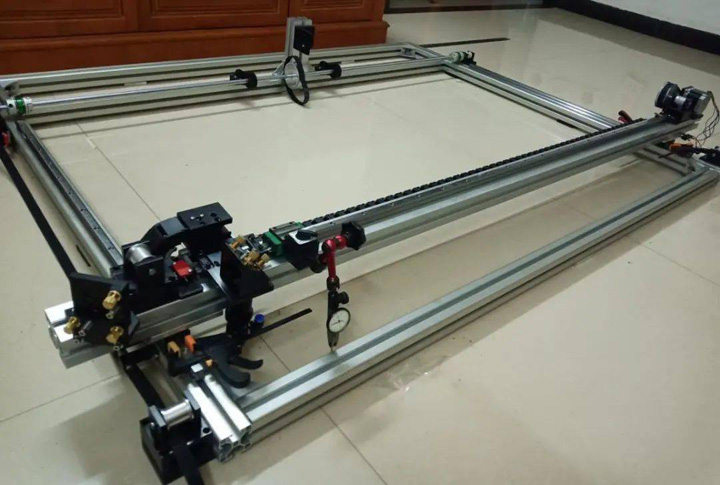 將正時皮帶穿入兩側 將正時皮帶穿入兩側