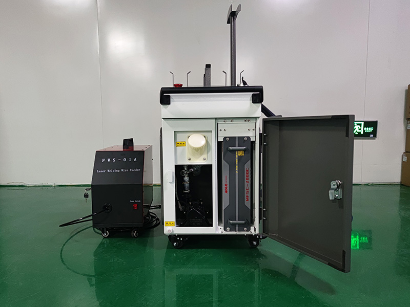 內置冷水機 內置冷水機