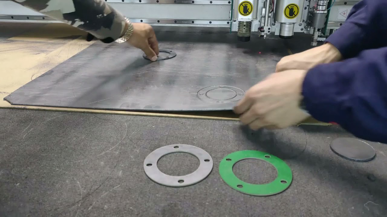 帶氣動刀的自動數控墊片切割機 帶氣動刀的自動數控墊片切割機